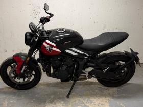 TRIUMPH TRIDENT 660